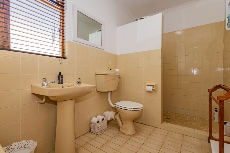 4 Bedroom Property for Sale in Panorama Western Cape